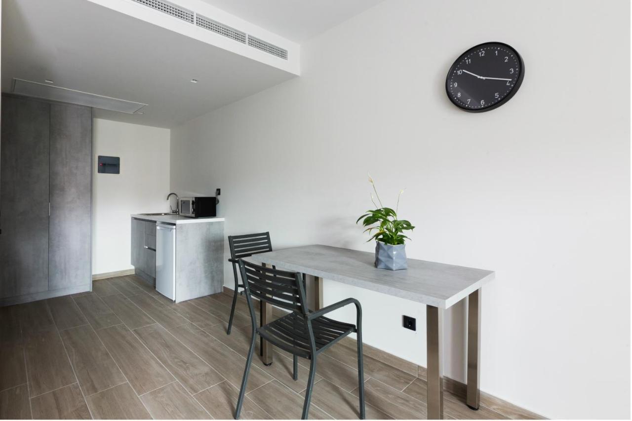 12 Reasons Why Metaxourgeio Aparthotel Athens Exterior photo